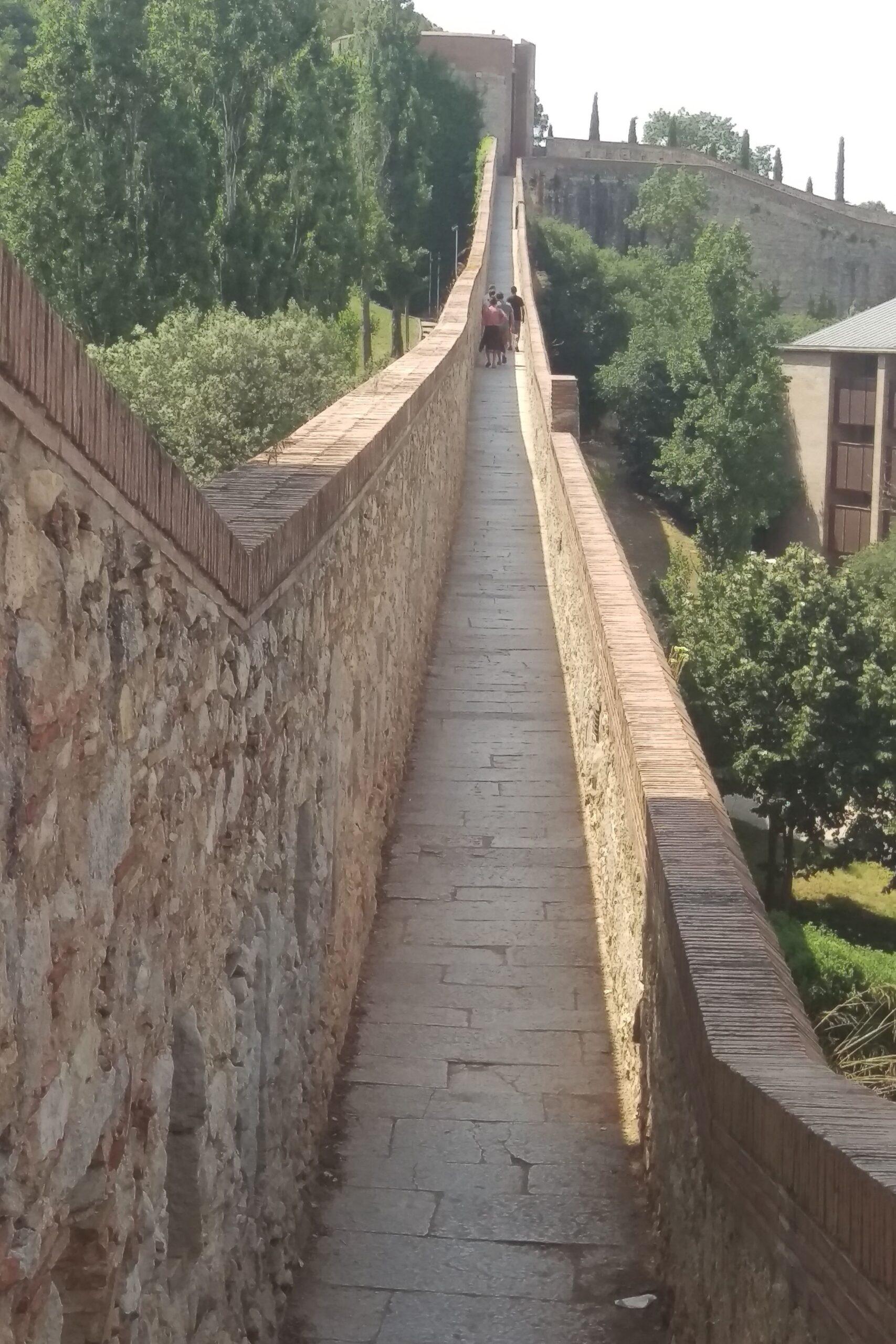 Stadtmauer in Girona